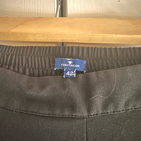 Crop Trousers with Cheetah Print Detailing - Picture 6 of 7